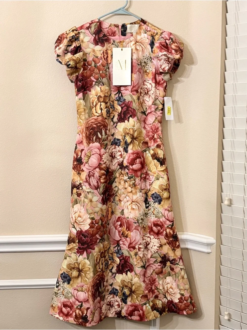 NWT MESTIZA NEW YORK
Perla Midi - Picture 5 of 6
